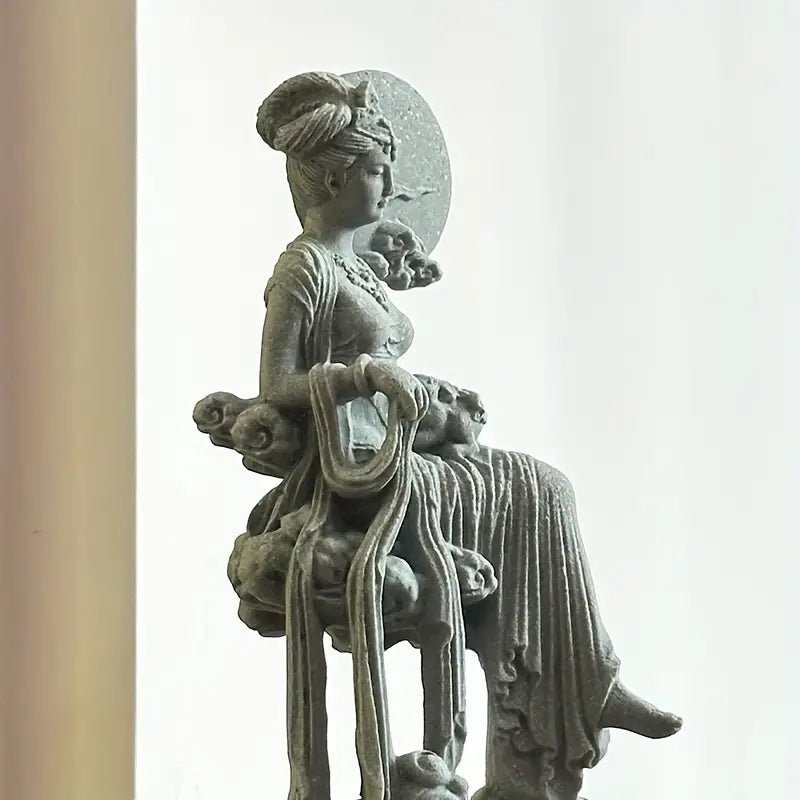 Elegant Chang'E Fairy Statue Three Thousand Goods