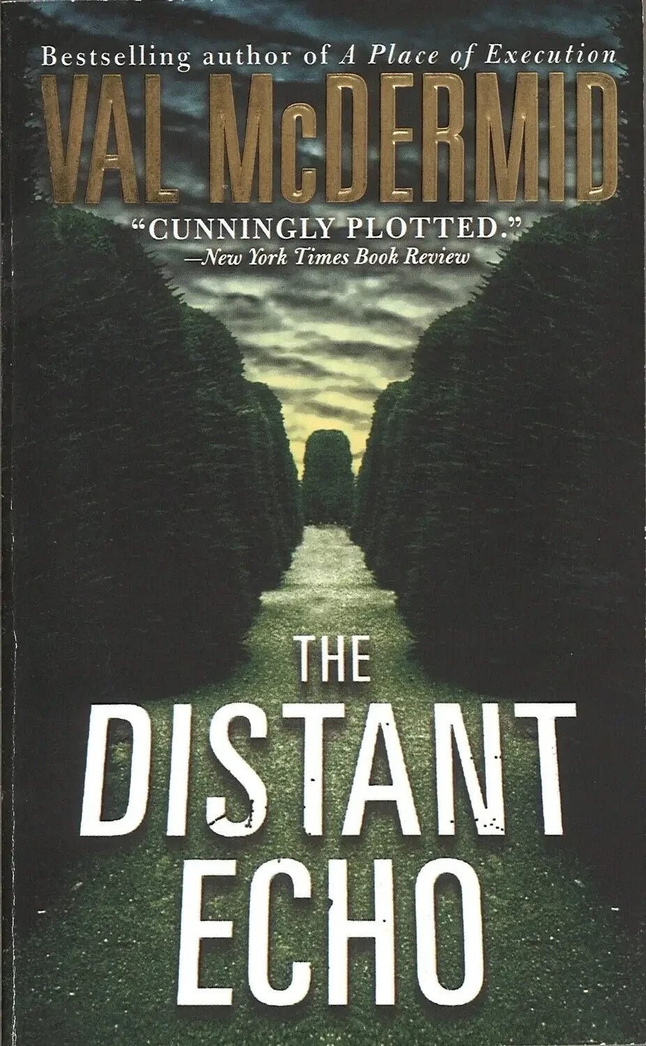 The Distant Echo by Val McDermid My Store