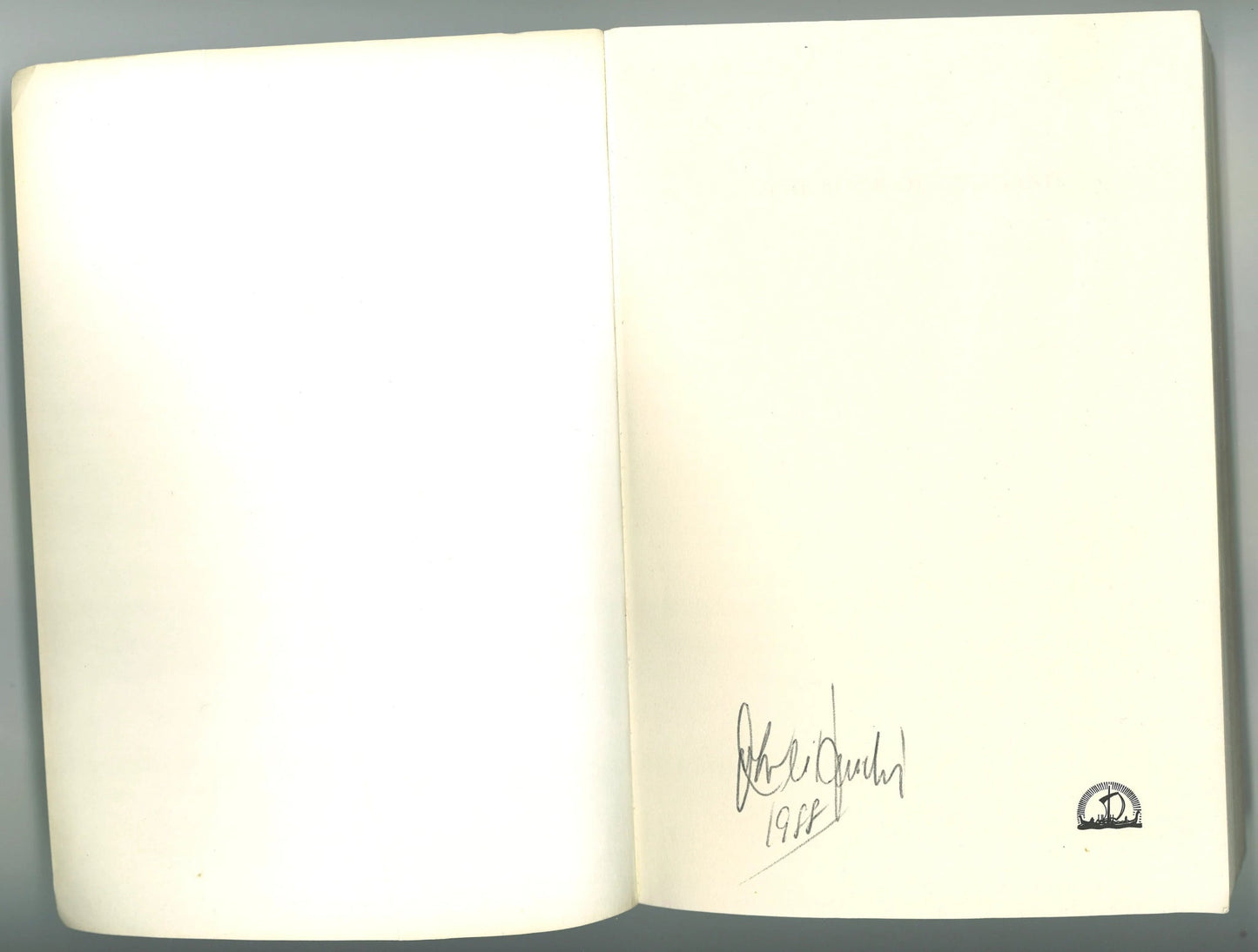 The Mask of Command (Signed) John Keegan