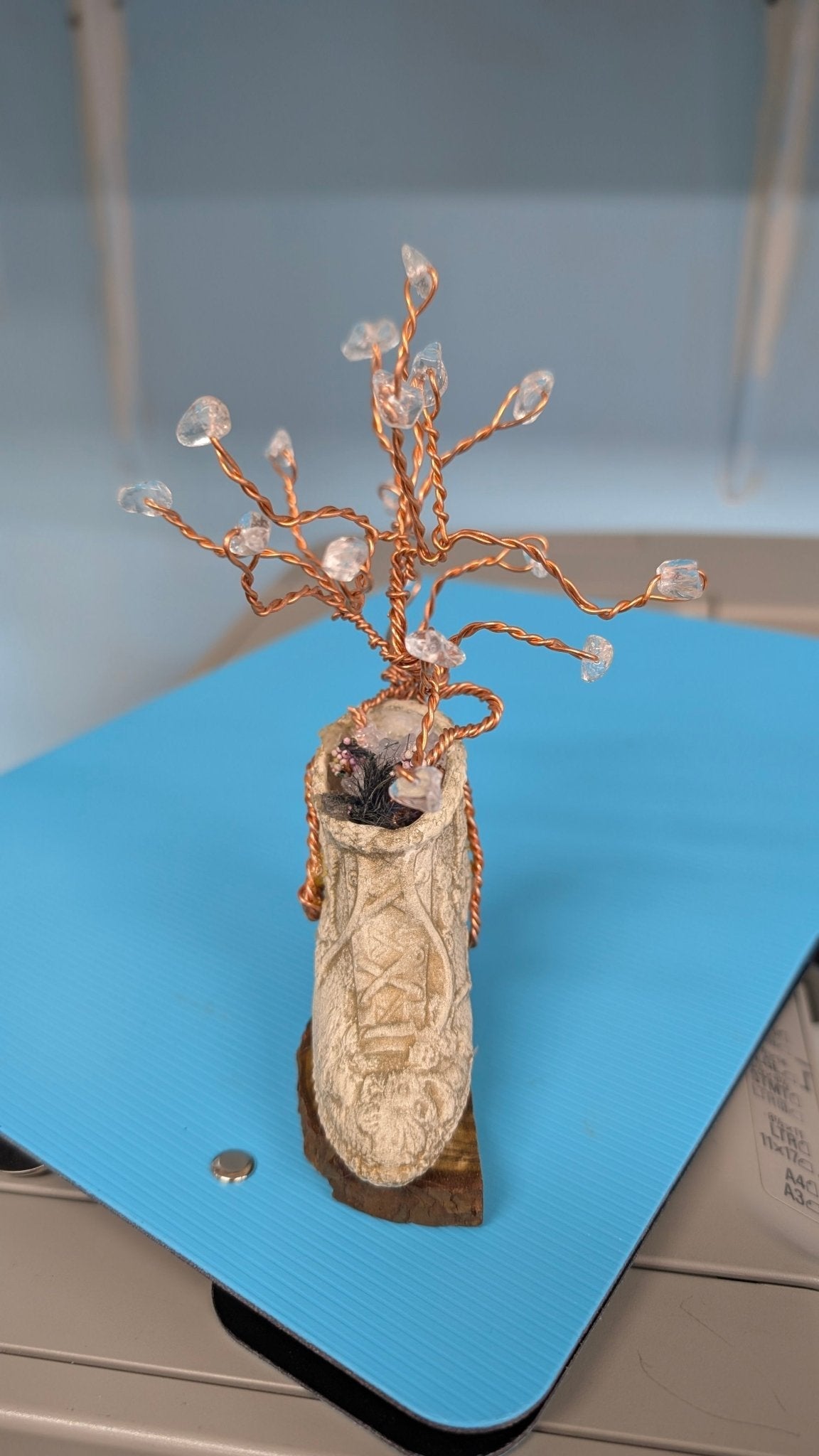 Victorian Elegance Crystal Tree Nella