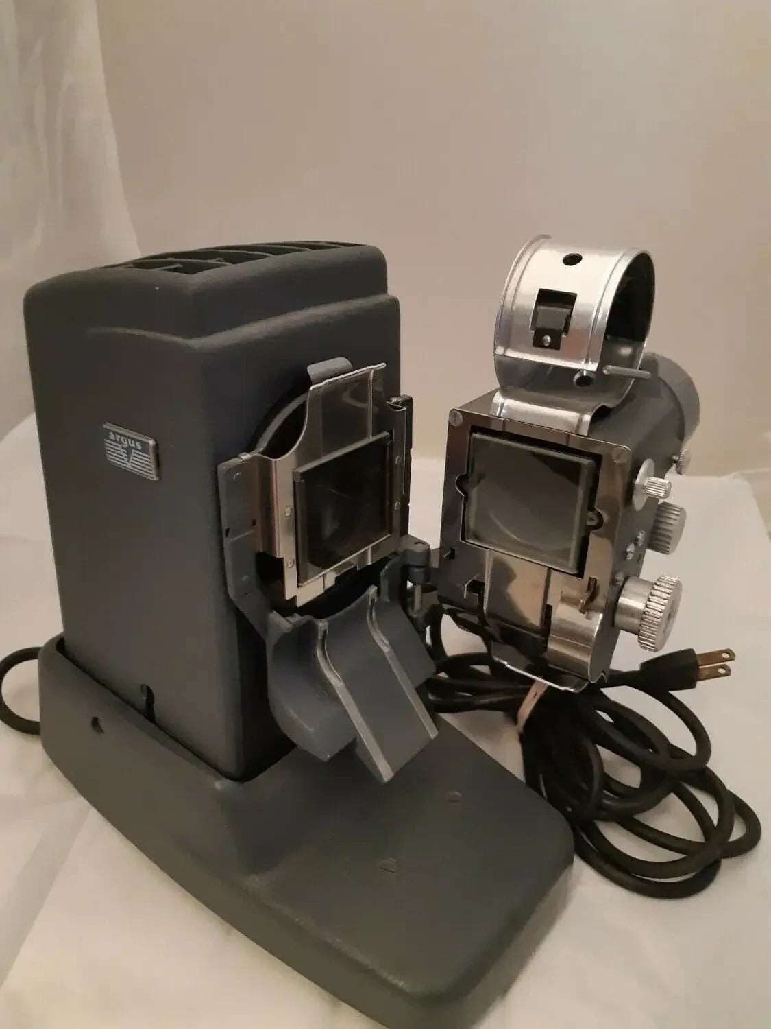 Electric ARGUS PA-300 Projector