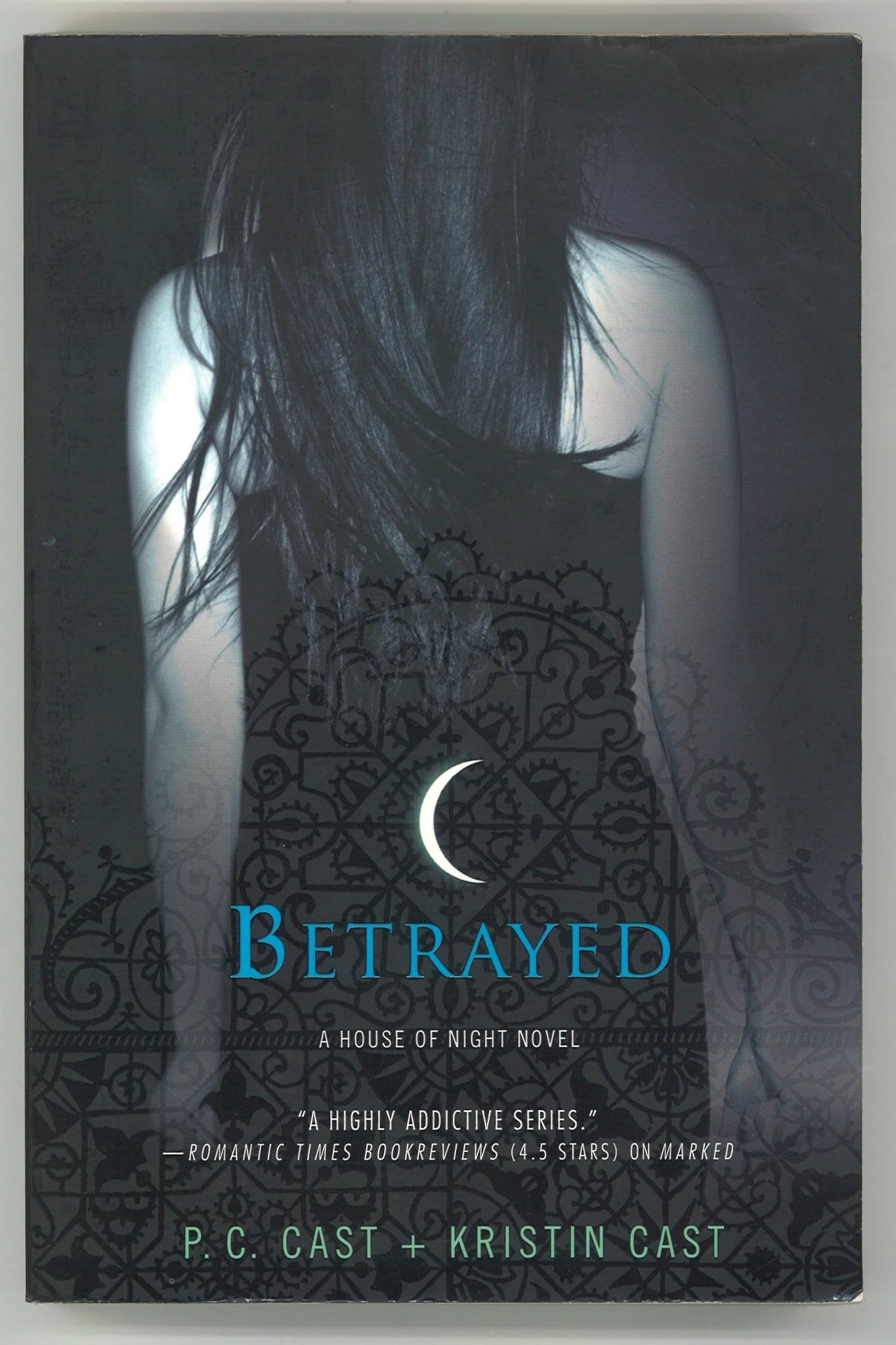 Betrayed (A House of Night, 2) - The Bookstore