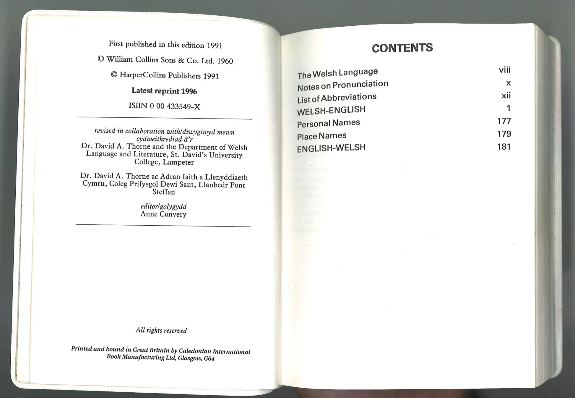 Collins Spurrell Pocket Welsh Dictionary (Revised and Updated) - The Bookstore