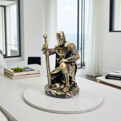 Crusader Knight Resin Figurine – Medieval Warrior