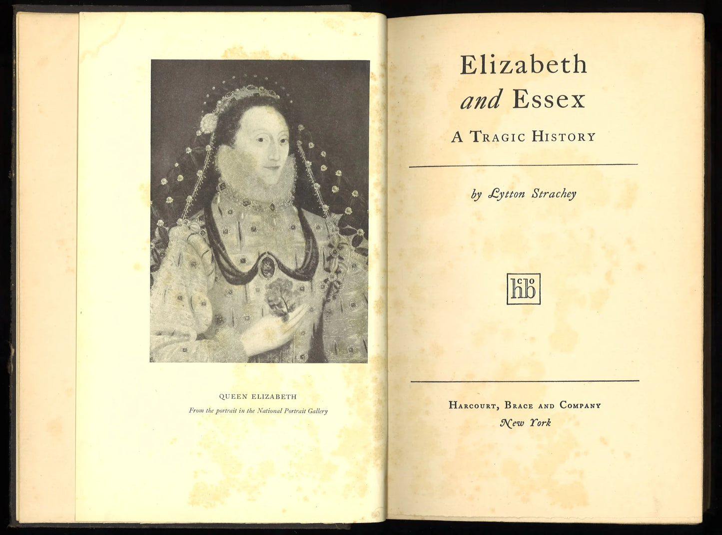 Elizabeth and Essex: A Tragic History - The Bookstore