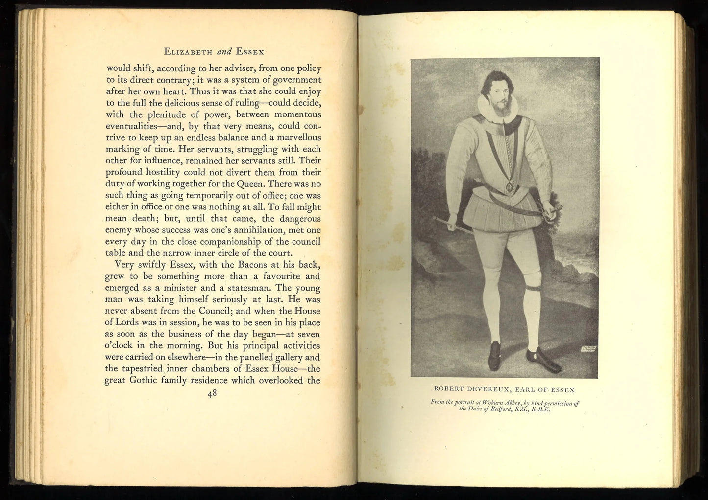 Elizabeth and Essex: A Tragic History - The Bookstore