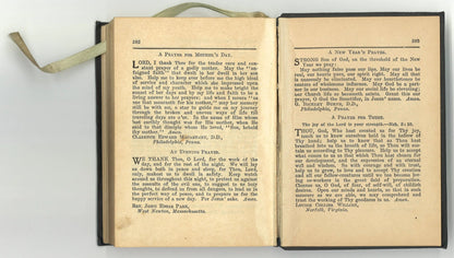 God's Minute: A Book of 365 Daily Prayers Sixty Seconds Long for Home Worship 36 Eminent Clergy and Laymen
