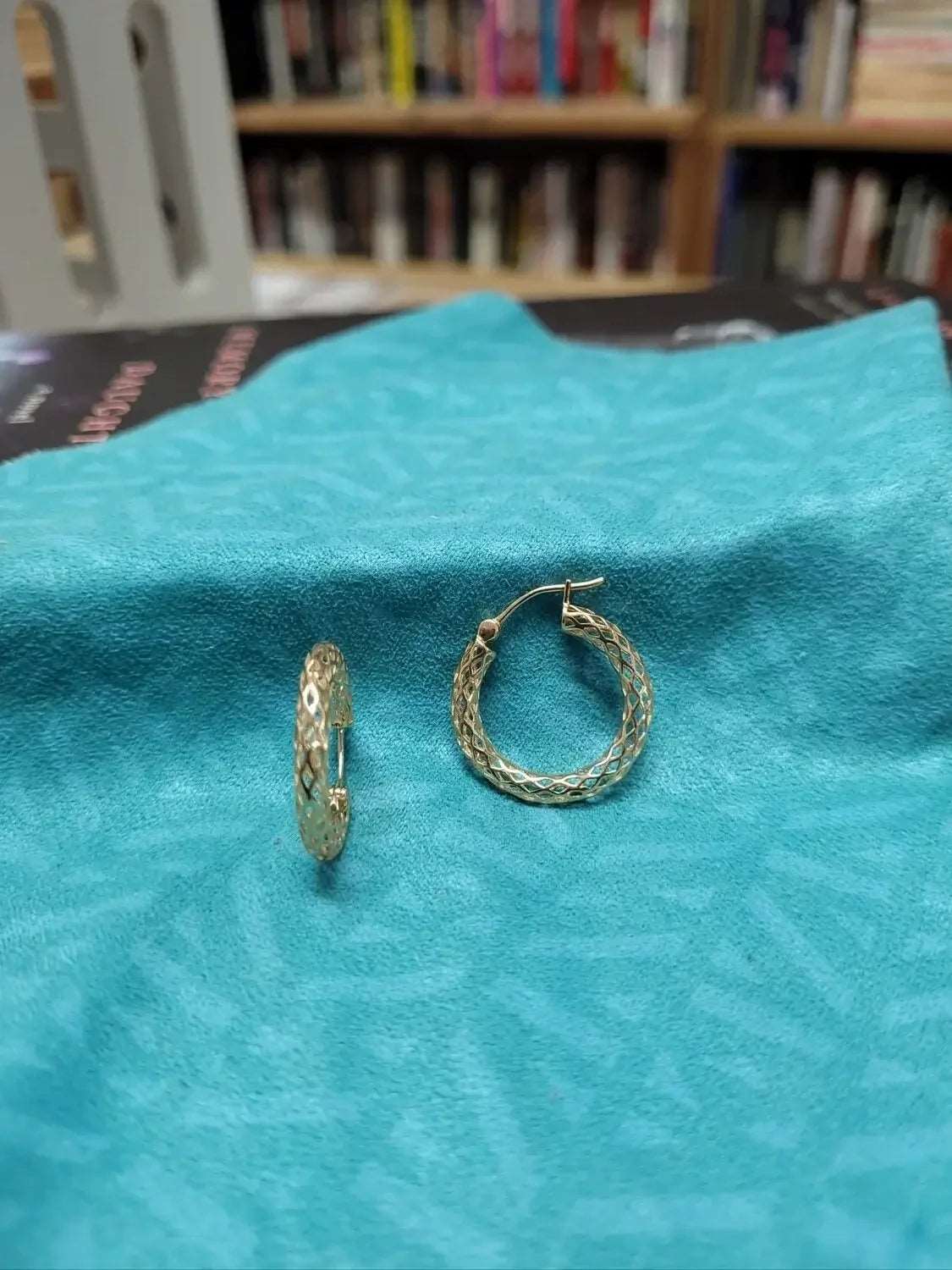 Gold 14K Tube Hoop Earrings - The Bookstore