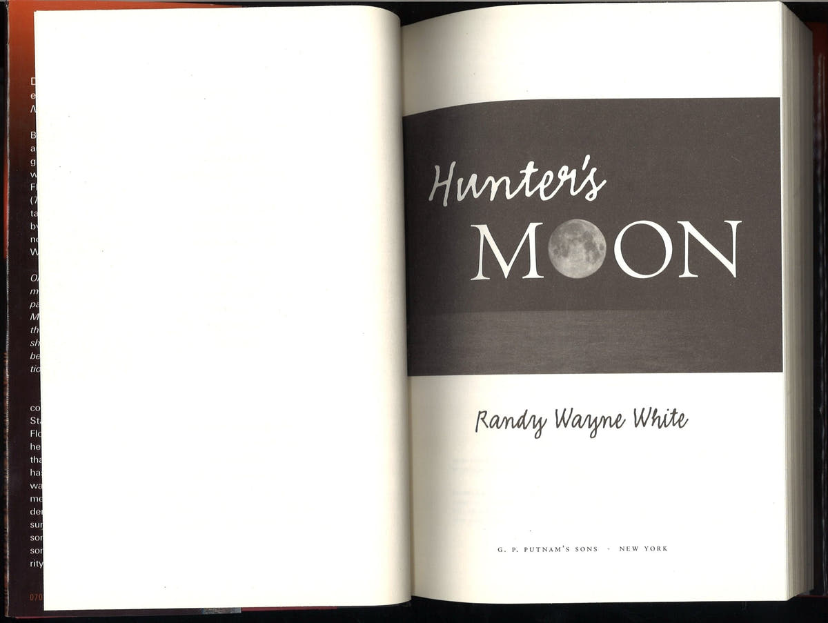 Hunter's Moon (Doc Ford novel) - The Bookstore