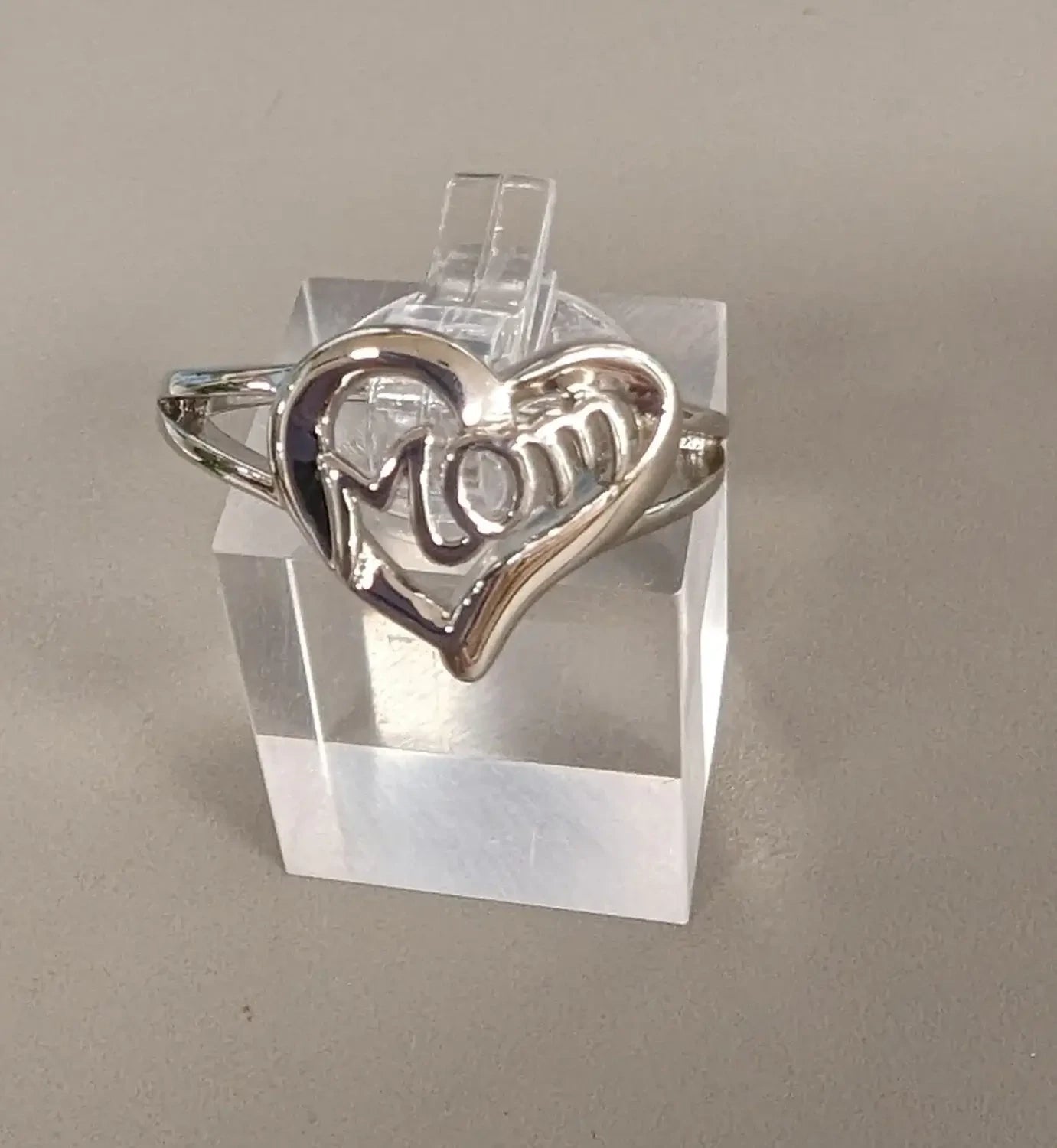 Mom Sterling Silver Ring - The Bookstore