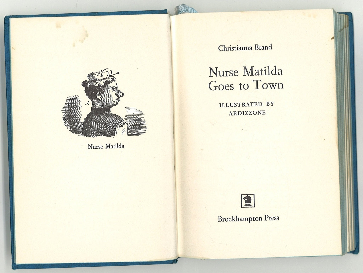 Nurse Matilda Goes To Town (Nurse Matilda series, Book 2) Christianna Brand