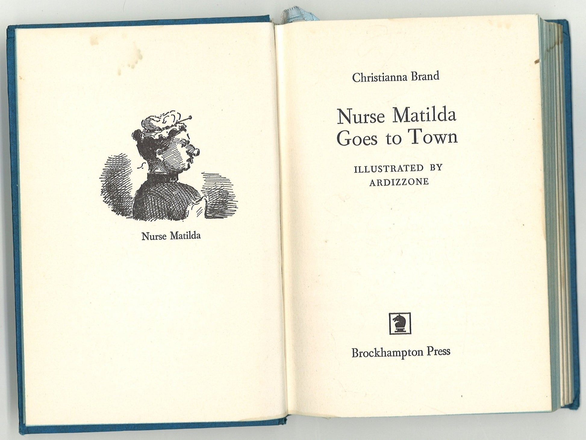 Nurse Matilda Goes To Town (Nurse Matilda series, Book 2) Christianna Brand
