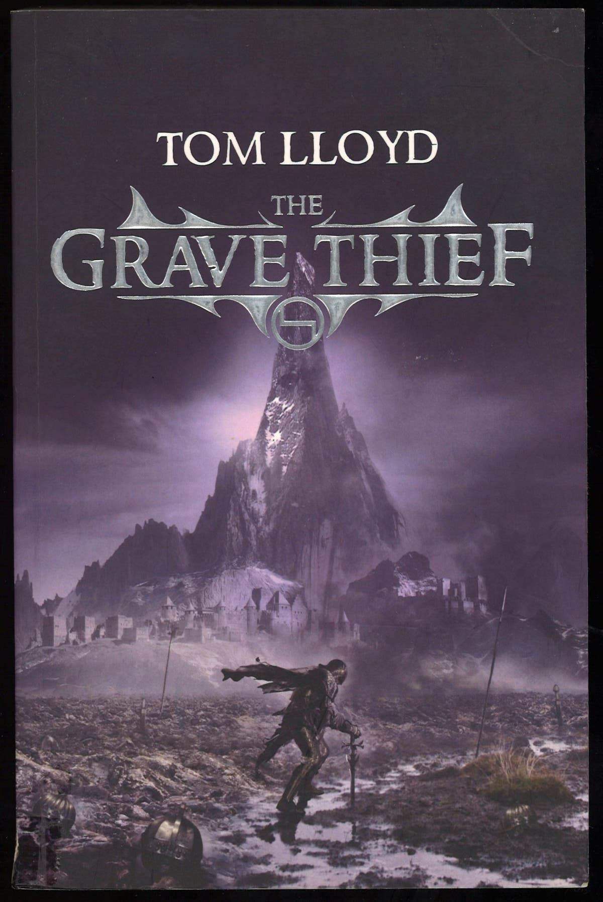 The Grave Thief (The Twilight Reign, Book 3) - The Bookstore