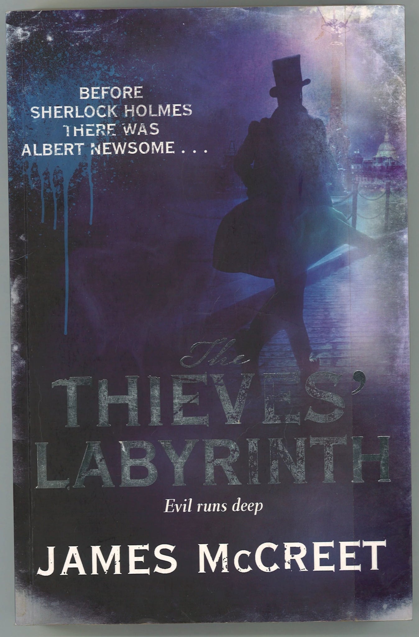 The Thieves' Labyrinth - The Bookstore