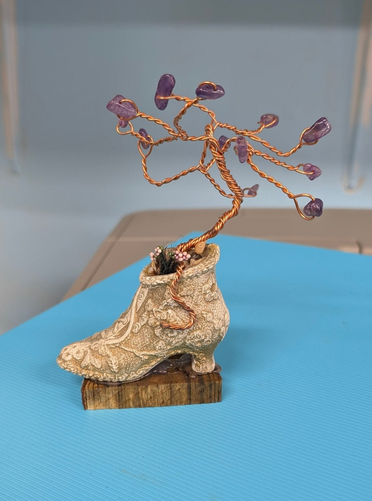 Victorian Elegance Crystal Tree Nella