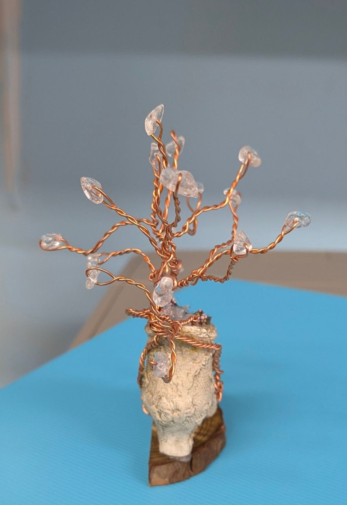 Victorian Elegance Crystal Tree Nella