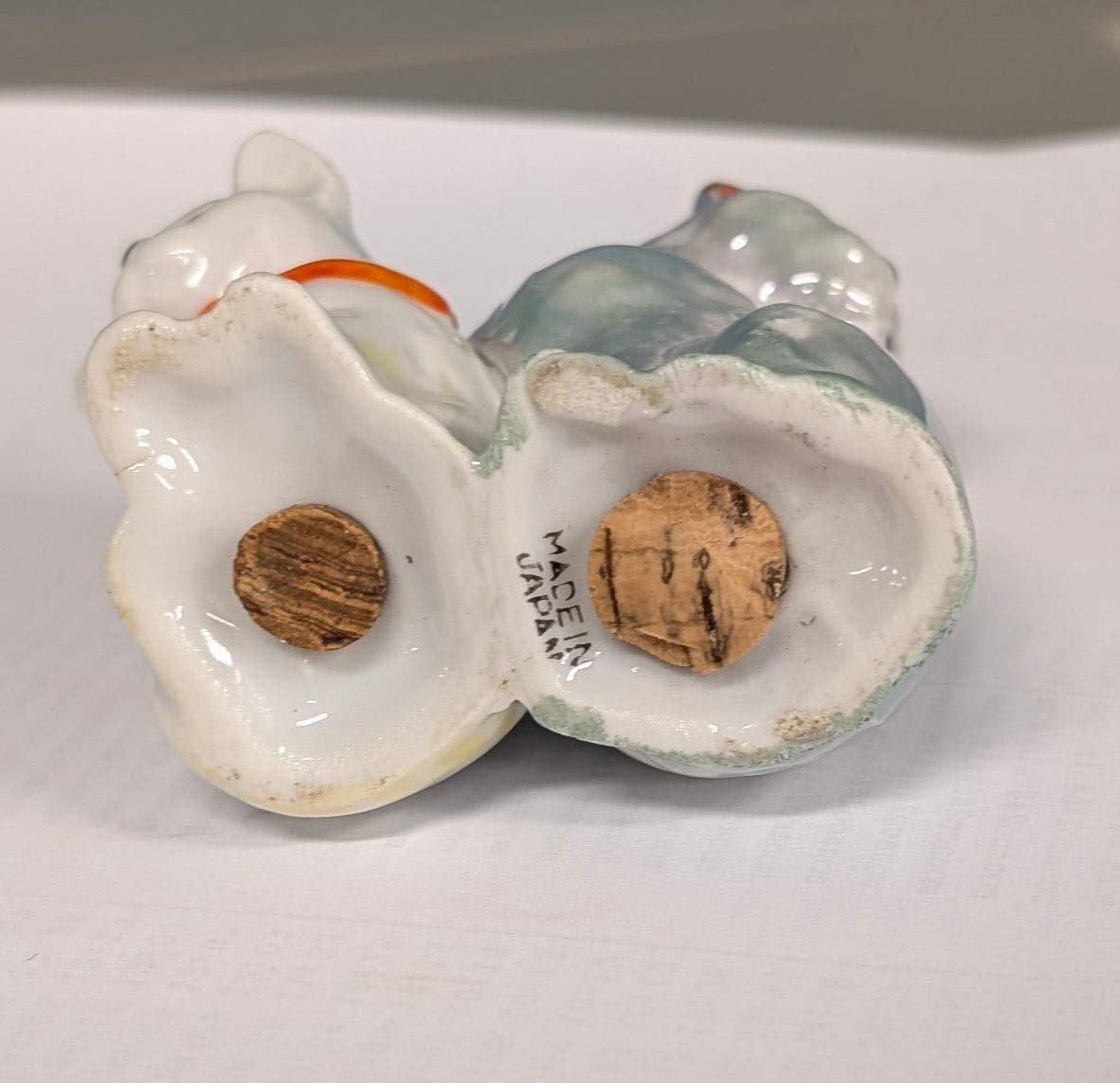 Vintage Salt and Pepper Shaker: Conjoined Cats - The Bookstore