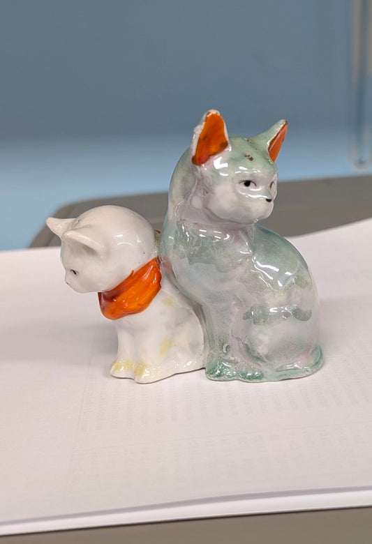 Vintage Salt and Pepper Shaker: Conjoined Cats - The Bookstore
