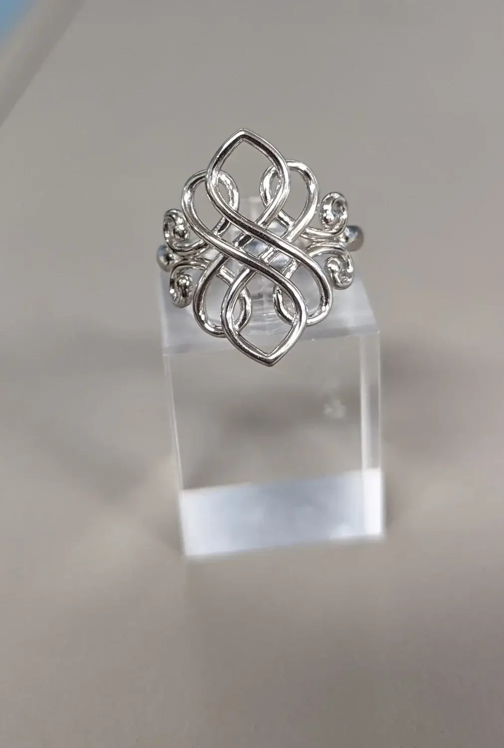 Sterling Silver Celtic Ring - Size 6