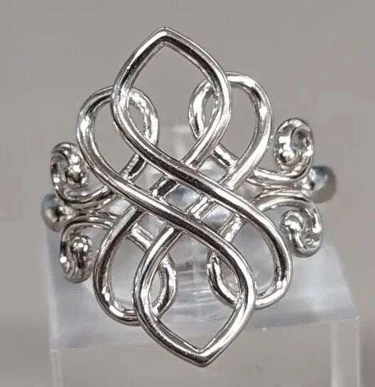 Sterling Silver Celtic Ring - Size 6